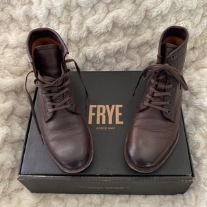 EUC FRYE Tyler lace up boot 8 1/2